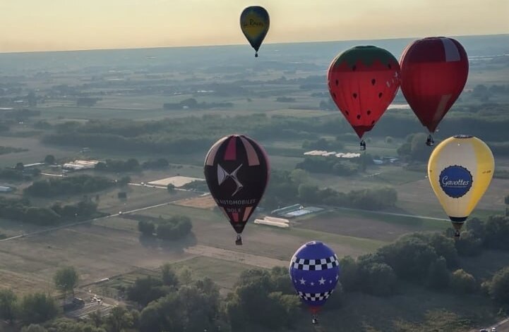 air balloons